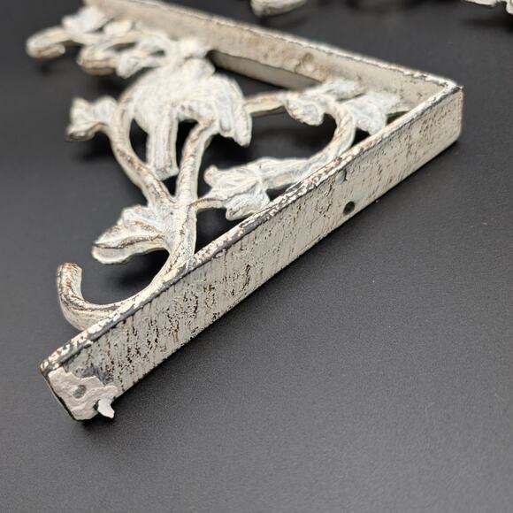 Metal Shelf Brackets Corbels Birds Off White Architectural Cottage Rustic READ - Picture 9 of 12